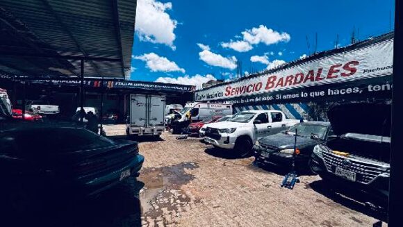 Patio — Servicio Bardales